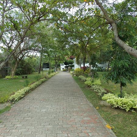Anhawan Beach Resort Oton Exterior photo