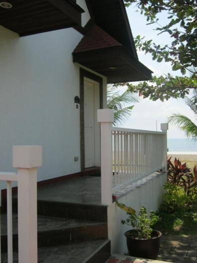 Anhawan Beach Resort Oton Room photo