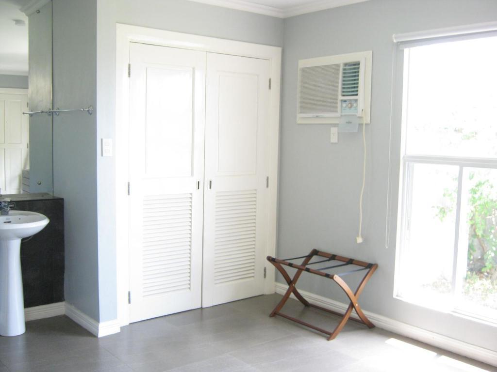 Anhawan Beach Resort Oton Room photo